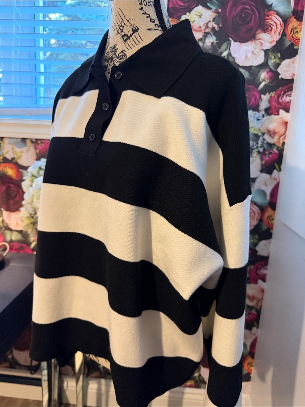 Mango Black and white Striped Polo-Style Sweater in size XXL